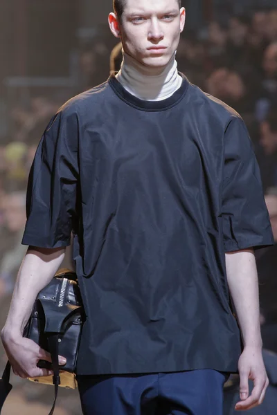 Look 29